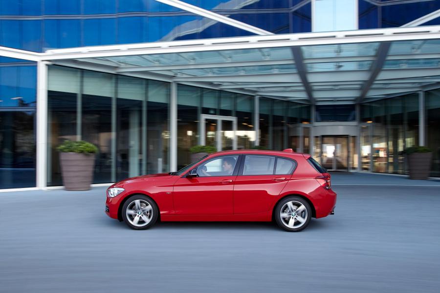  BMW 1-Series 2012 года  (фото 62 из 161)